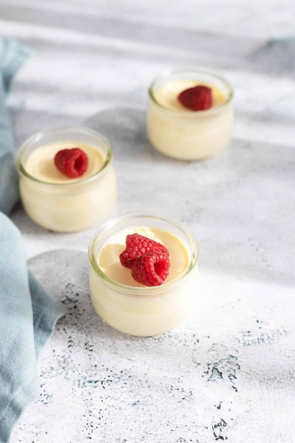 Comment marier les saveurs pour une crème brûlée à la lavande avec une cassonade croquante ?