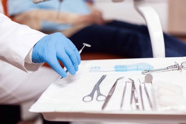 Quels sont les ustensiles indispensables pour préparer un brunch complet à la maison?